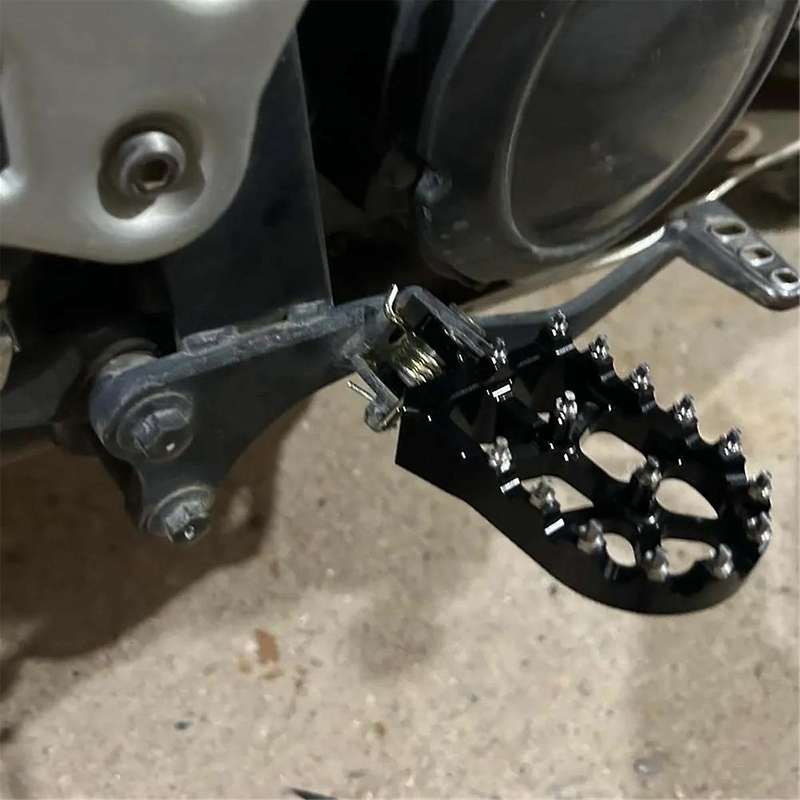 Footrest Footpeg Foot Pegs Rests Pedal for Tenere 660 Z R 660z 660r Xt660 Xt660z Xt660r Accessories(
