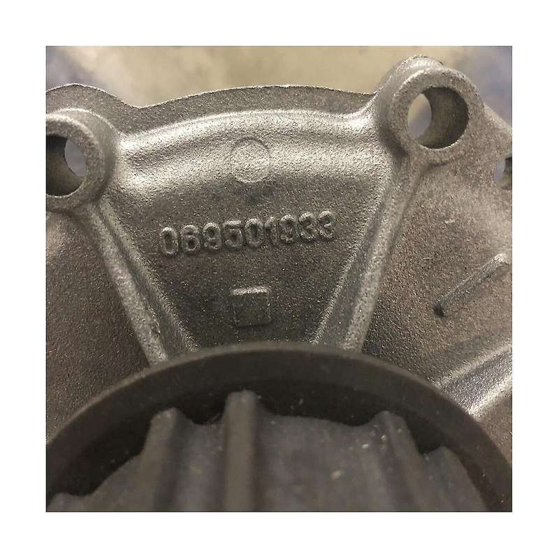 for C30 C70 S40 S60 S70 S80 V40 V50 V70 Xc60 Xc70 Xc90 Electronic Brushless Water Pump 30751700