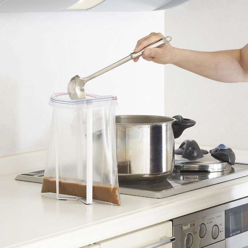 Plastic Bags Holder for Bottles, Cups and Wine Glass Baggy Rack-white
