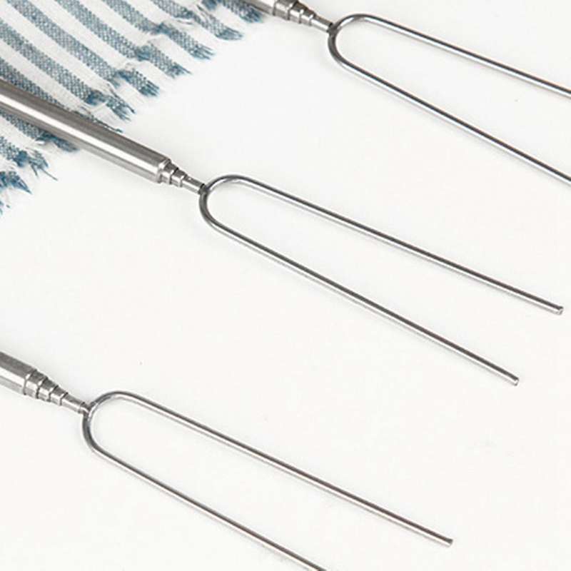 8 Marshmallow Baking Sticks Can Extend 32.4 Inches (about 82.5 Cm)