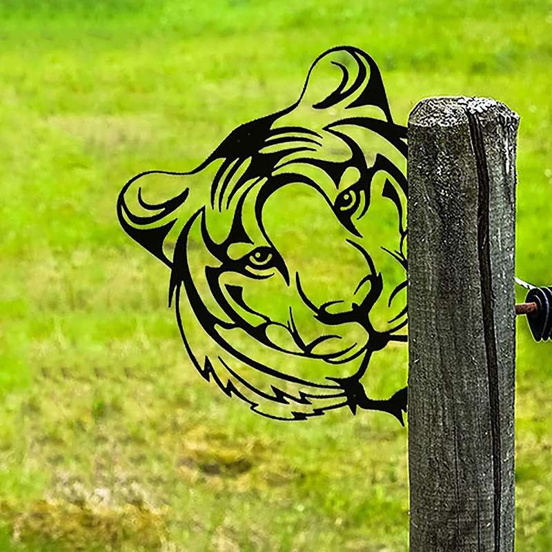 Farm Animals Metal Art Sculpture Farm Fence Art Wall Decor - Tiger