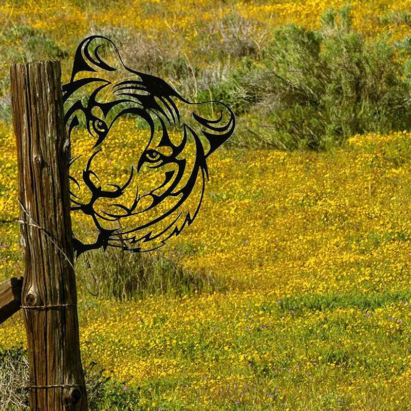 Farm Animals Metal Art Sculpture Farm Fence Art Wall Decor - Tiger