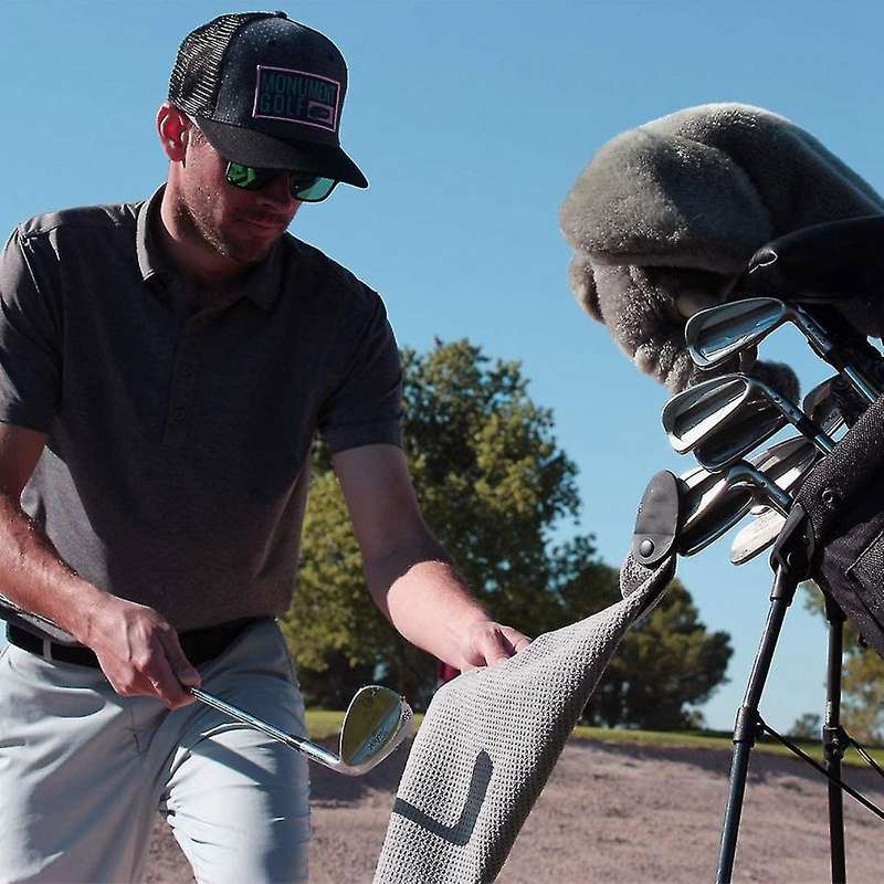 Magnetic Towel, for Strong Hold to Golf Carts Or Clubs,white