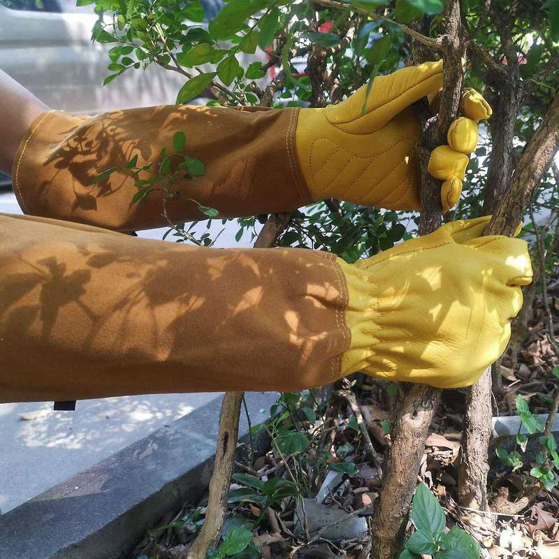 Gardening Gloves Leather Gloves with Long Forearm Gauntlet-s