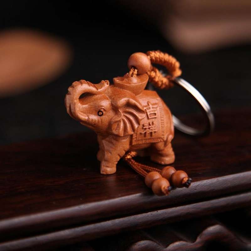 10pcs Women Men Lucky Wooden Elephant Carving Pendant Keychain