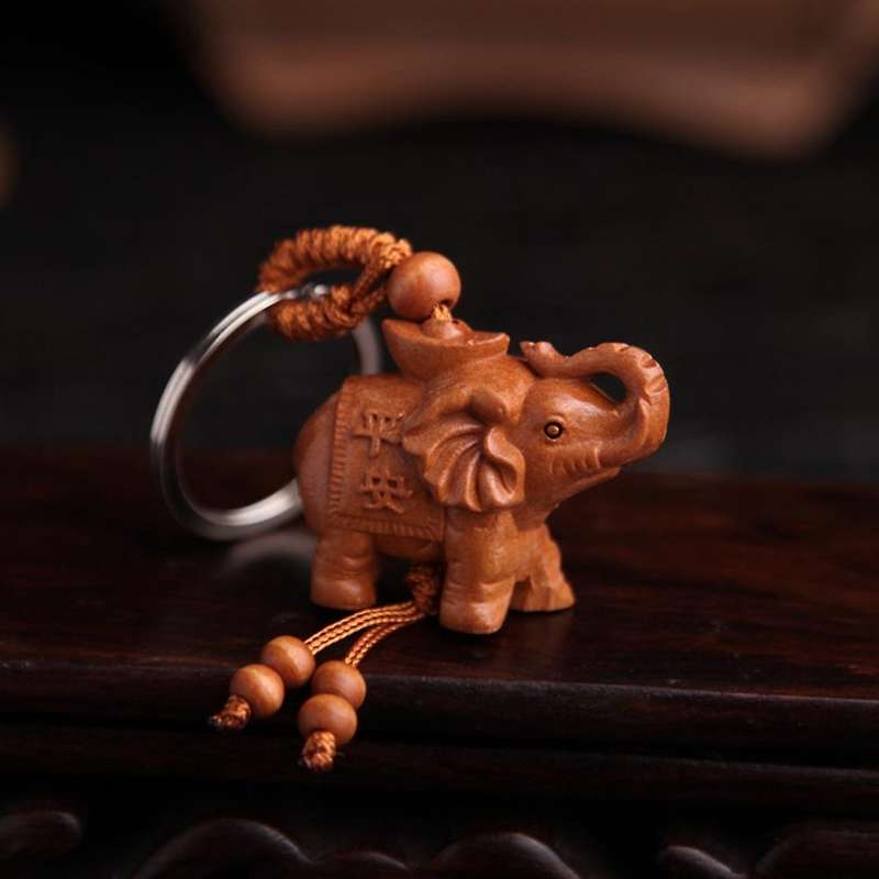 10pcs Women Men Lucky Wooden Elephant Carving Pendant Keychain