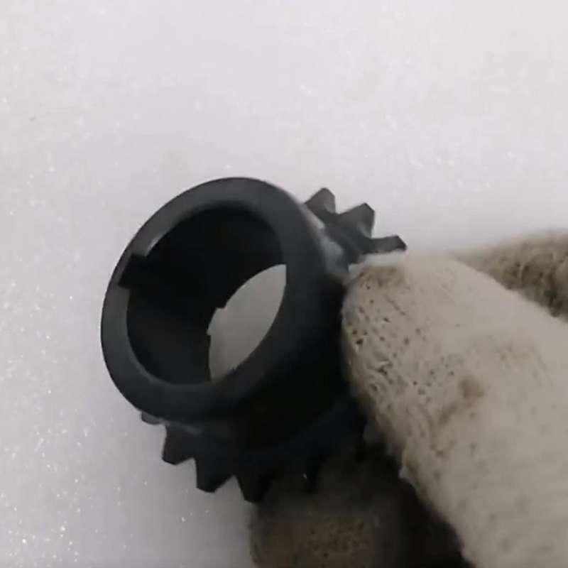 Engine Oil Pump Drive Gear for Peugeot 206/207/301 Citroen C2/c3/c4