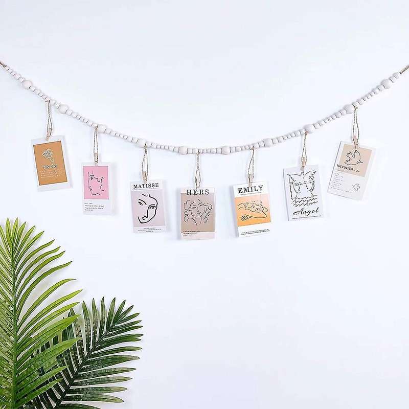 2pcs Wall Hanging Photo Frame with 7 Wood Clips for Home Decoration