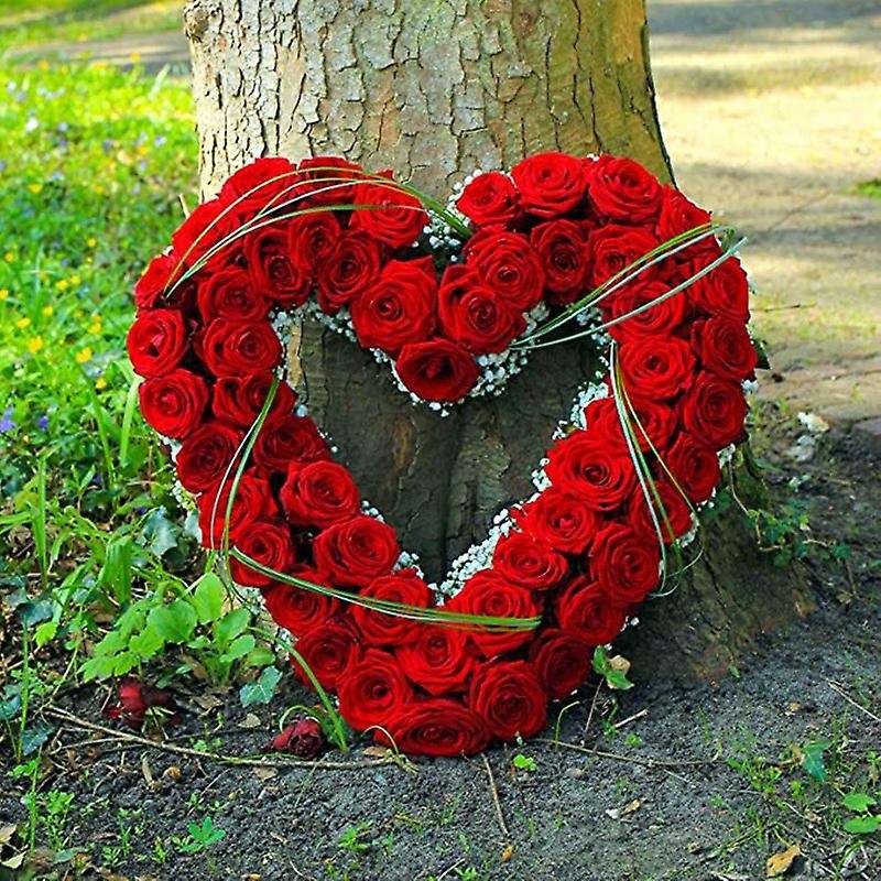 3 Pack Heart Wreath 12 Inch Heart-shaped Wire Wreath Frame for Home