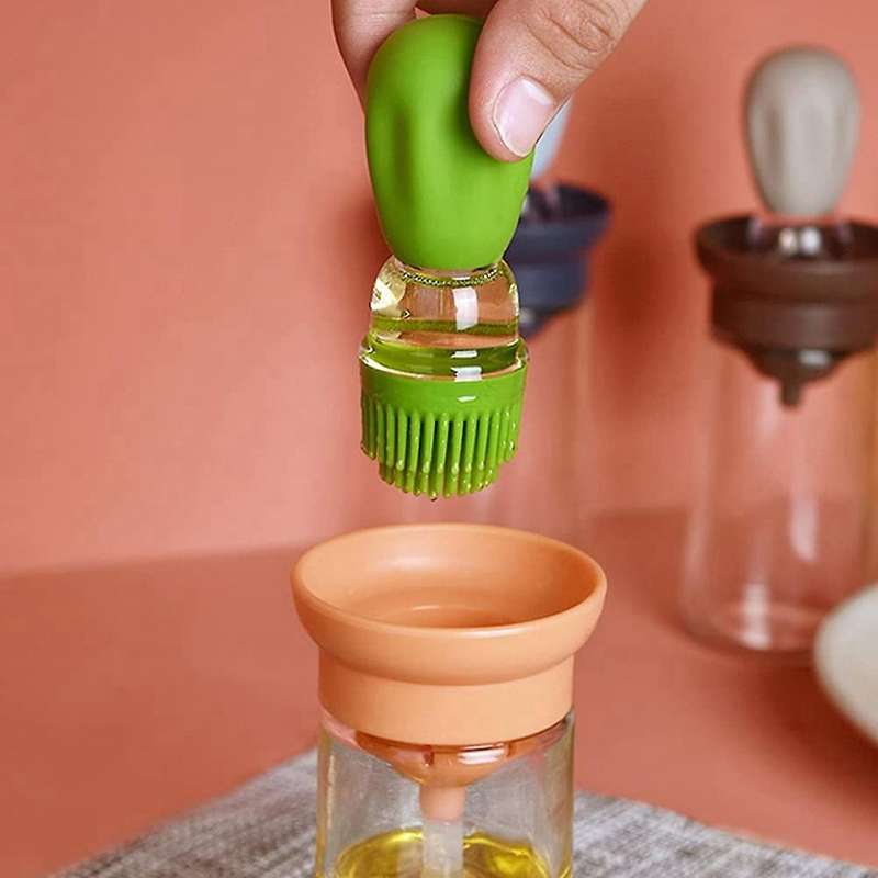 2 Refueling Bottles with Grill Brush-oil Storage Kitchen Brown