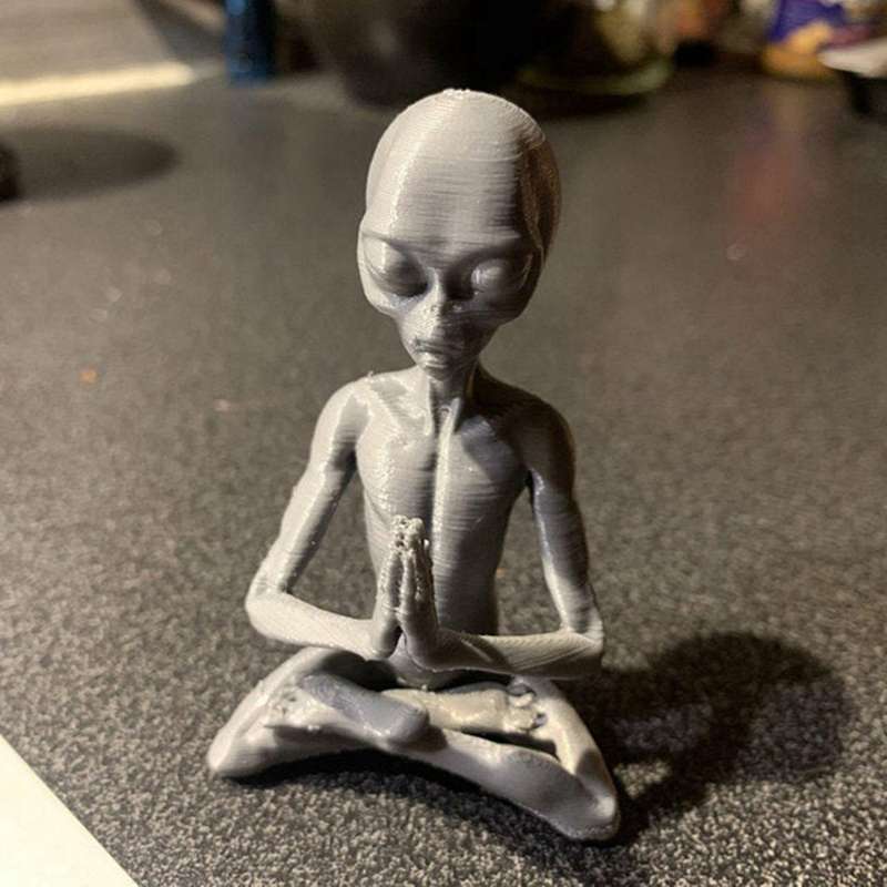 Meditation Alien Statue Mini Resin Ornament Decor for Indoor Outdoor