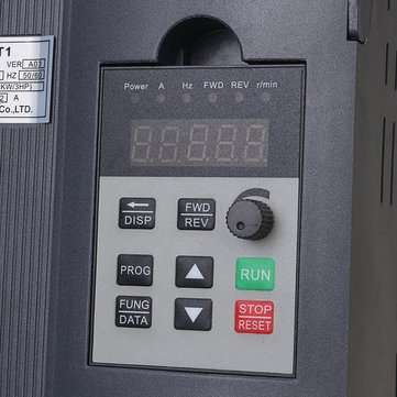 2.2KW 220V 12A Single Phase Input 3 Phase Output PWM Frequency Converter Drive Inverter V/F Vector C