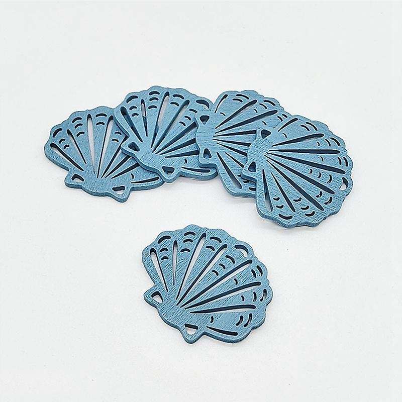2Pcs Beautiful Style Wooden Hanging Decoration Hollow Crafts Innovative Wall Ornament for Room