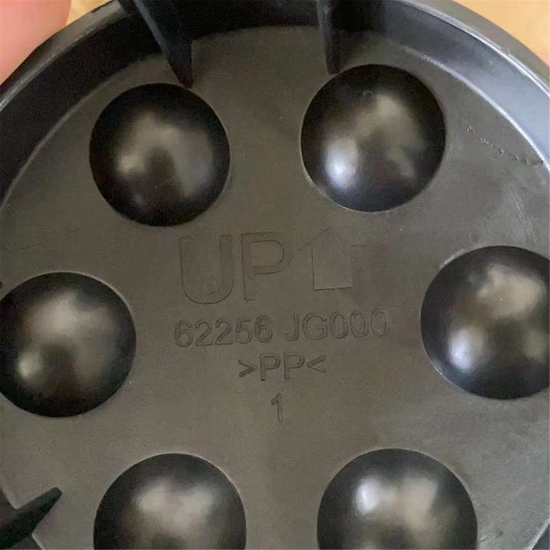 2Pcs Car Front Bumper Fog Light Cover 62256-JG000 for Rogue 2011-2013 US Version Fog Lamp Trim Caps