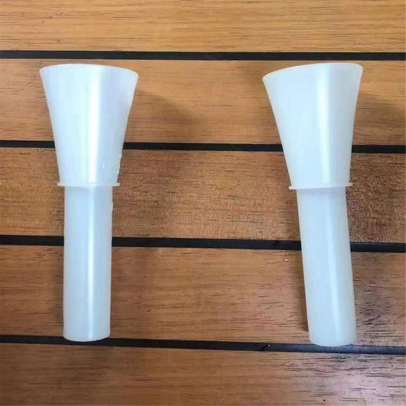 2Pcs Car Refueling Funnel Oil Nozzle Converter LR073691 for Range LR3 LR4 3/4 Range Sport2