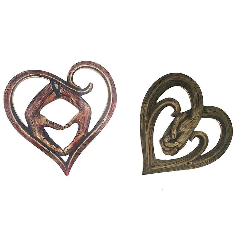 2PCS Heart Holding Hands Wall Decor Decorative Art Sculpture Rustic Wooden Texture Style Handshake C