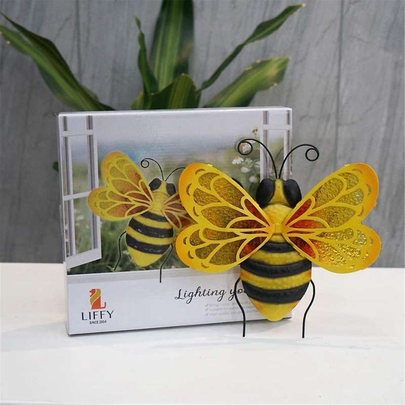 2PCS Metal Bee Wall Art Bee Outdoor Decor Hanging Garden Wall Decor Outside Bee Glass Sculpture Dec