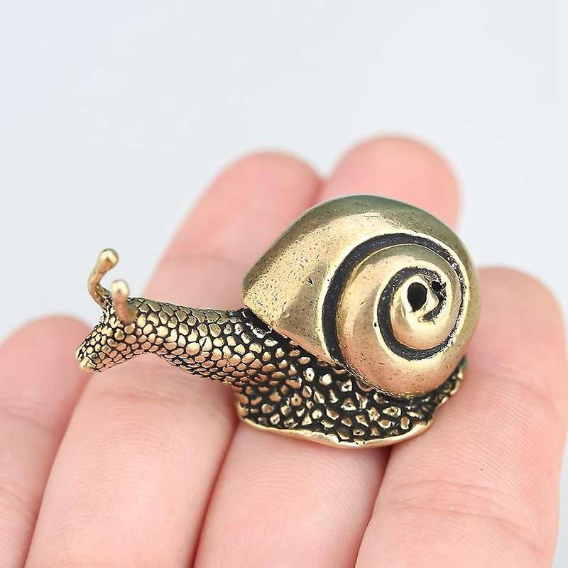 2pcs Snail Decor Outdoor Pond Garden Snail Figurine Brass Snail with Decor Effect The Meaning Of Th