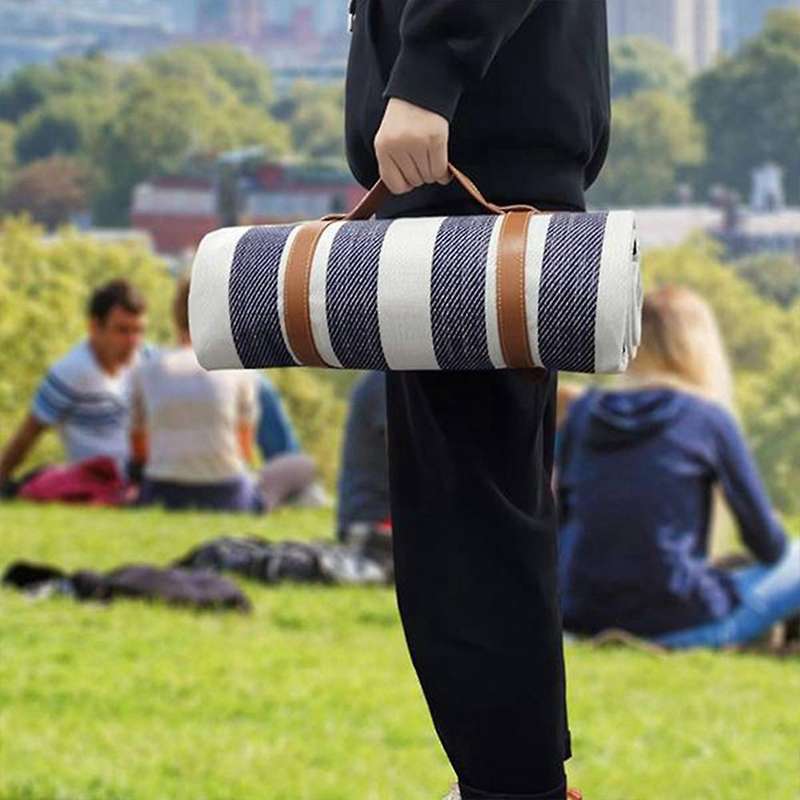 2pcs Waterproof Beach Blanket Camping Blanket Sandproof Belt Handles Suitable for Picnics, Beaches