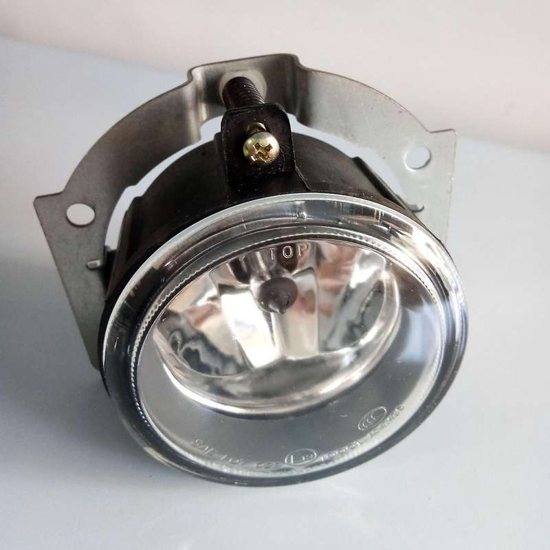 2Pcs/Set Fog Lights Daytime Running Lamp Assembly with H11 Bulbs with Mounting Brackets for ASX