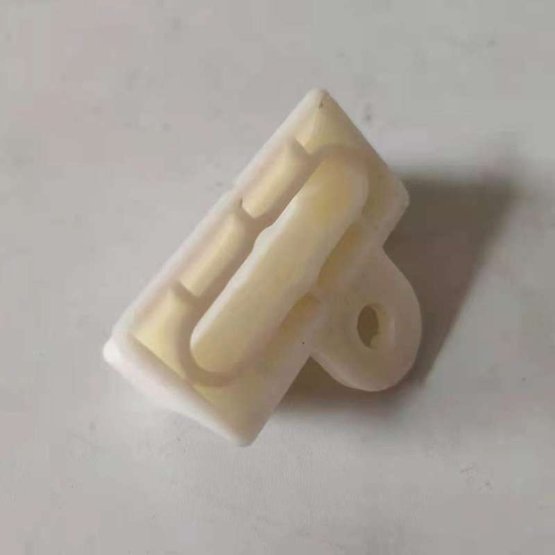 2X Hood Latch Protector 51237002012 for 1 3 5 6 7 Series X1 X3 Z4