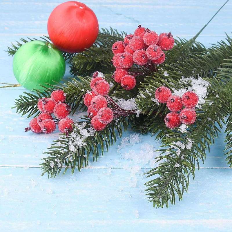 320 Artificial Frosted Red Holly Berries Mini Christmas Fruit Berry Flower for Christmas Tree Decor