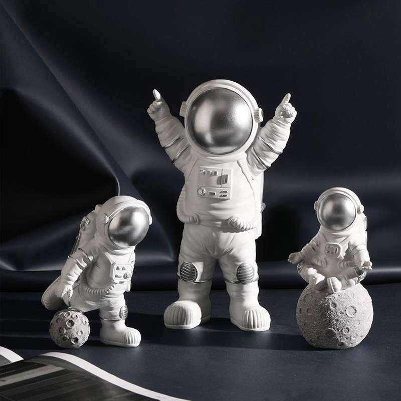 3PCS Resin Diving Astronaut Figurines Mini Diver Astronaut Statue Home Office Decor Living Room Desk