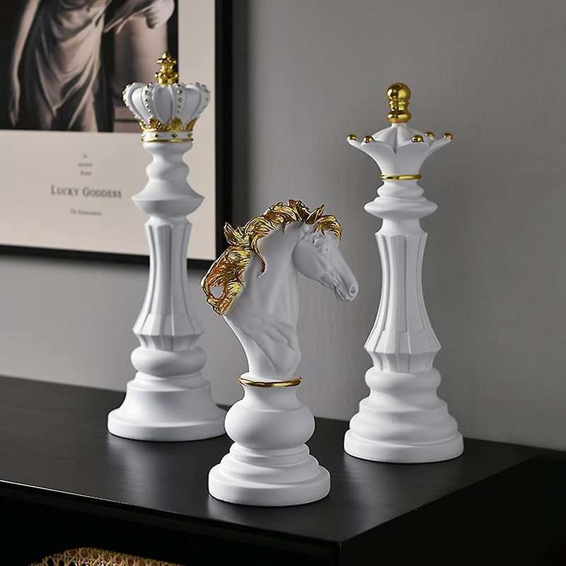 3Pcs Resin Chess Pieces Accessories Retro Aesthetic Room Decor for Interior Home Decor Chessmen Scul