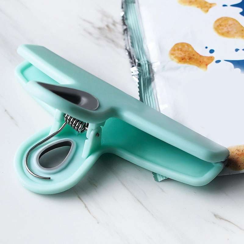 4 Pcs Bag Clips,Large Heavy Duty Chip Clip for Food Storage with Air Tight Seal Grip for Snack Bags