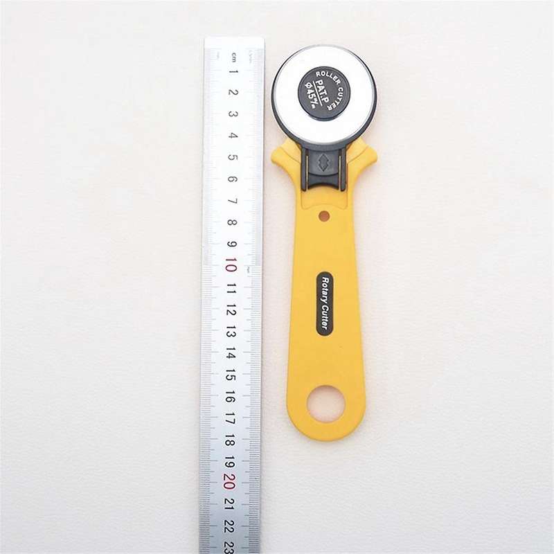 45mm Manual Cloth Cutter Pulley Cutter Roller Cutter Cloth Cutter Cloth Cutter Hand DIY Patchwork