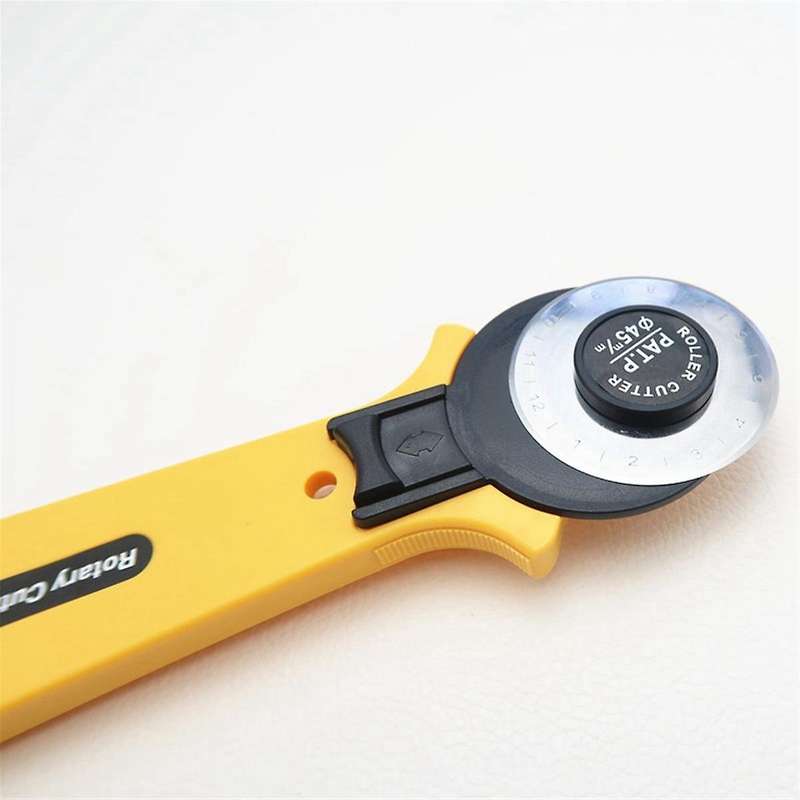 45mm Manual Cloth Cutter Pulley Cutter Roller Cutter Cloth Cutter Cloth Cutter Hand DIY Patchwork
