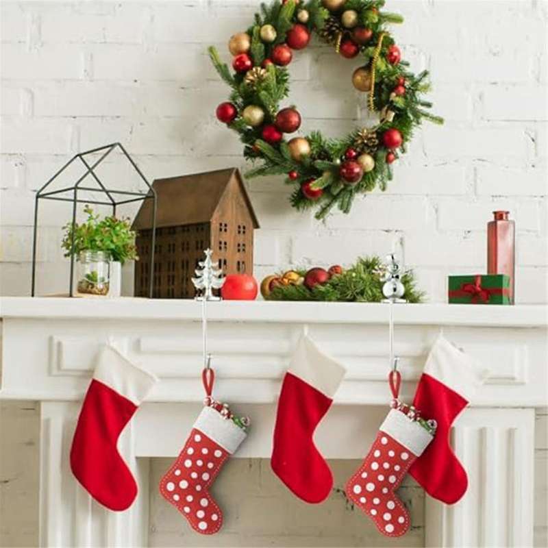 4pcs Christmas Stocking Holder, Metal Xmas Tree Snowflake Decorative Stocking Holder Christmas Sock