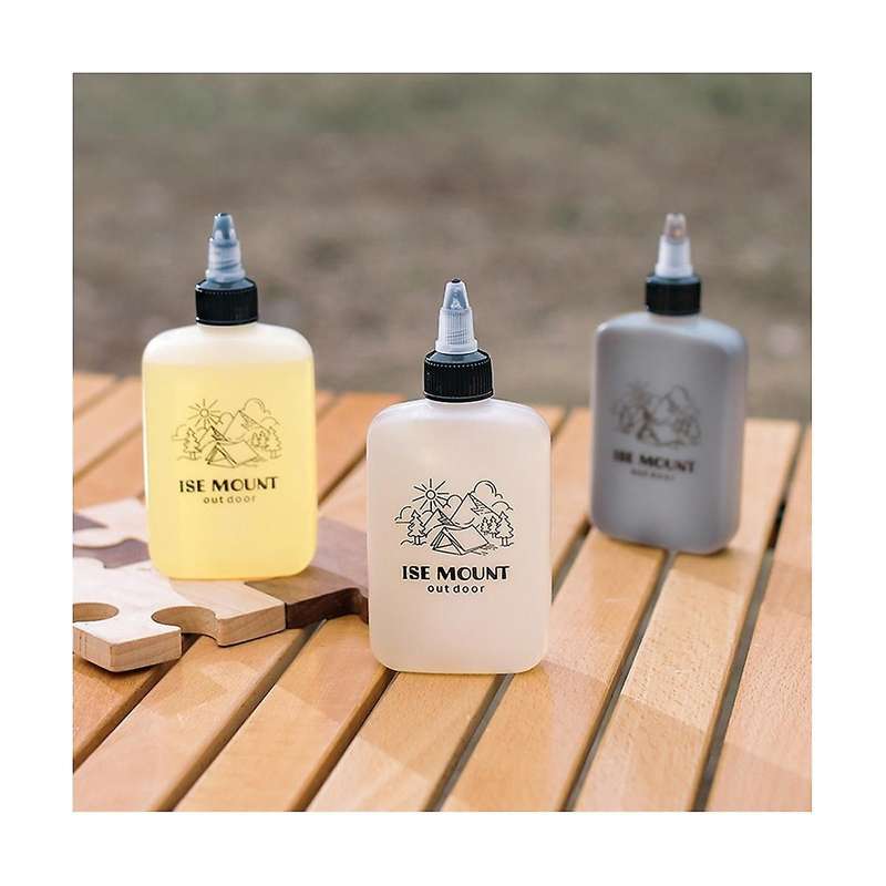 4Pcs Outdoor Portable Oil Bottles Camping Seasoning Bottles with Twist Top Cap Sealed Picnic BBQ Oi
