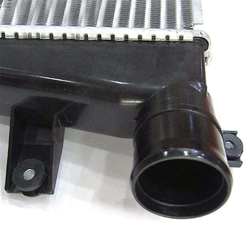 for Triton L200 2.5L 2.8L 4D56 4M41 Intercooler MN135001