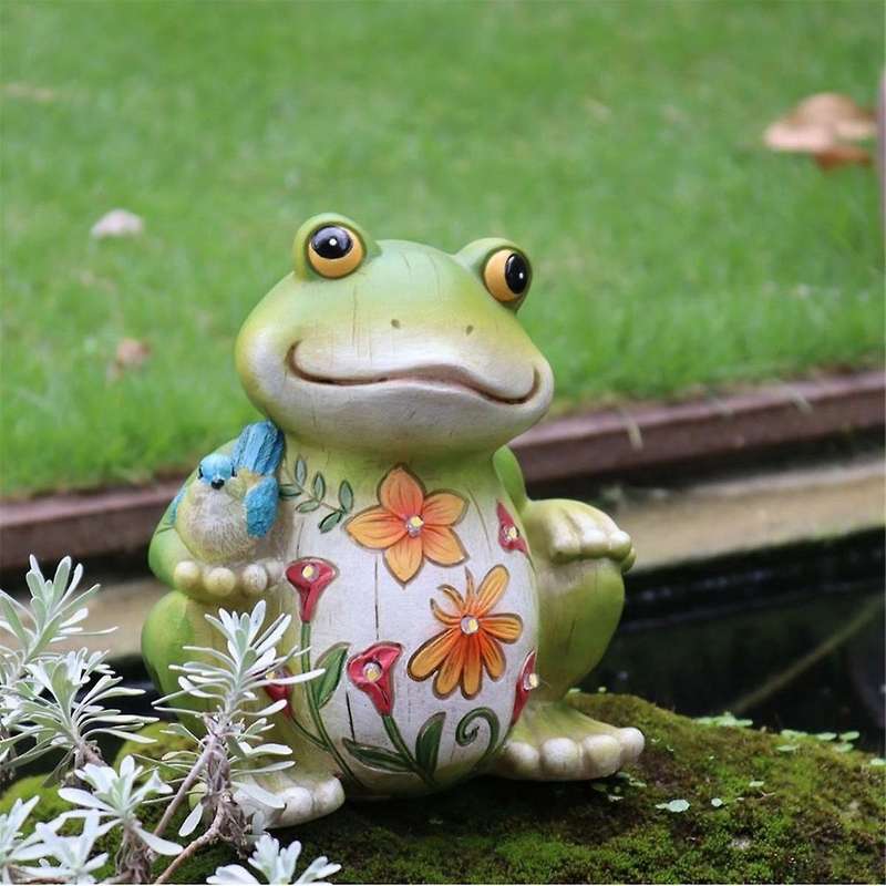Frog Decor with Solar Light, Resin Garden Statue for Passage Yard Lawn Patio Decor, Outdoor Decor fo