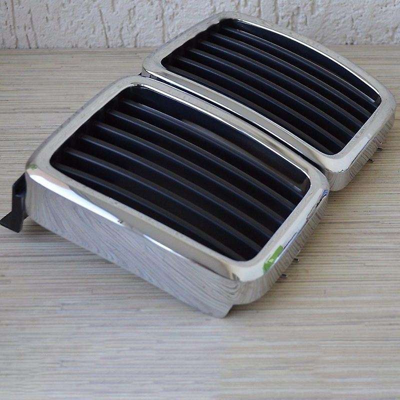 Front Hood Kidney Grille for 3 E30 1982-1994 FRONT CENTER GRILLE 51131884350