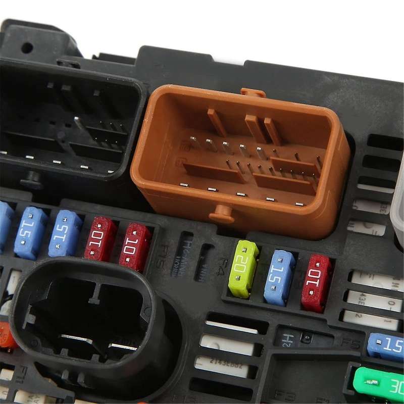Fuse Box Assembly for Berlingo Partner 408 607 Expert Jumy C4 9807028780 9664706180 9675878280