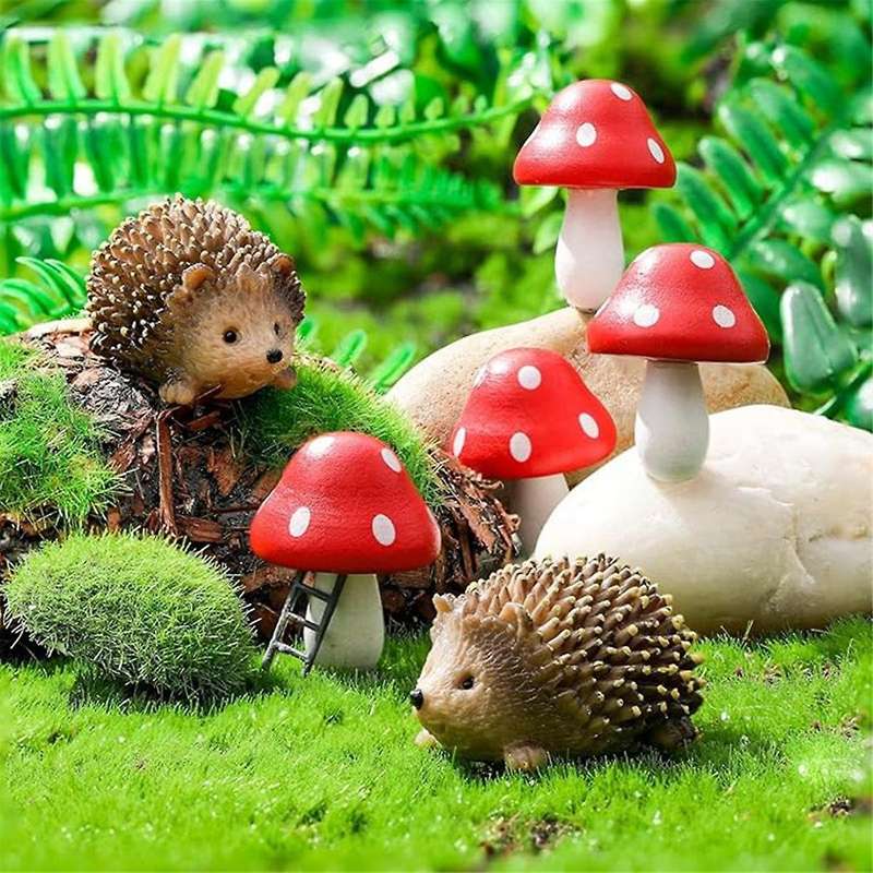 Garden Fairy Accessories Resin Hedgehogs and Wood Mushroom Miniature Decorations for Bonsai Craft
