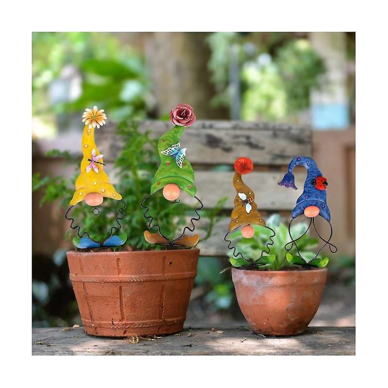 Garden Gnome Stake Decoration Metal Yard Art Outdoor Statue Decor for Lawn Patio Pathway (4 Pieces)