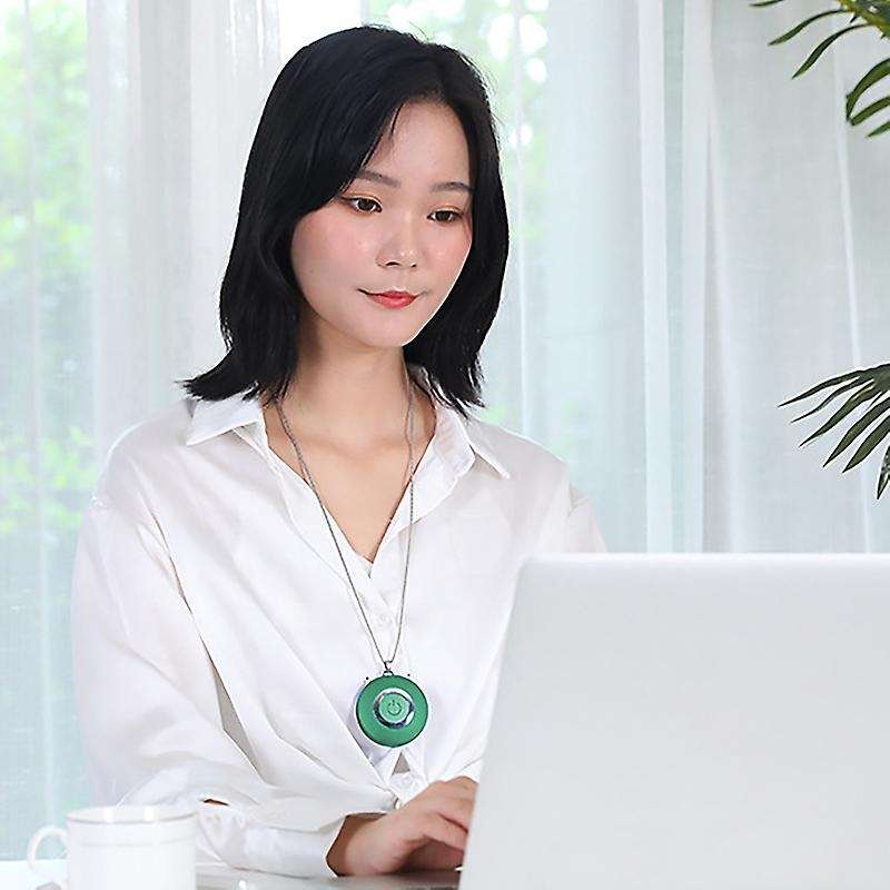 Hanging Neck Air Purifier, Stylish Personal Wearable USB Car Oxygen Bar Portable Negative Ion Air Pu