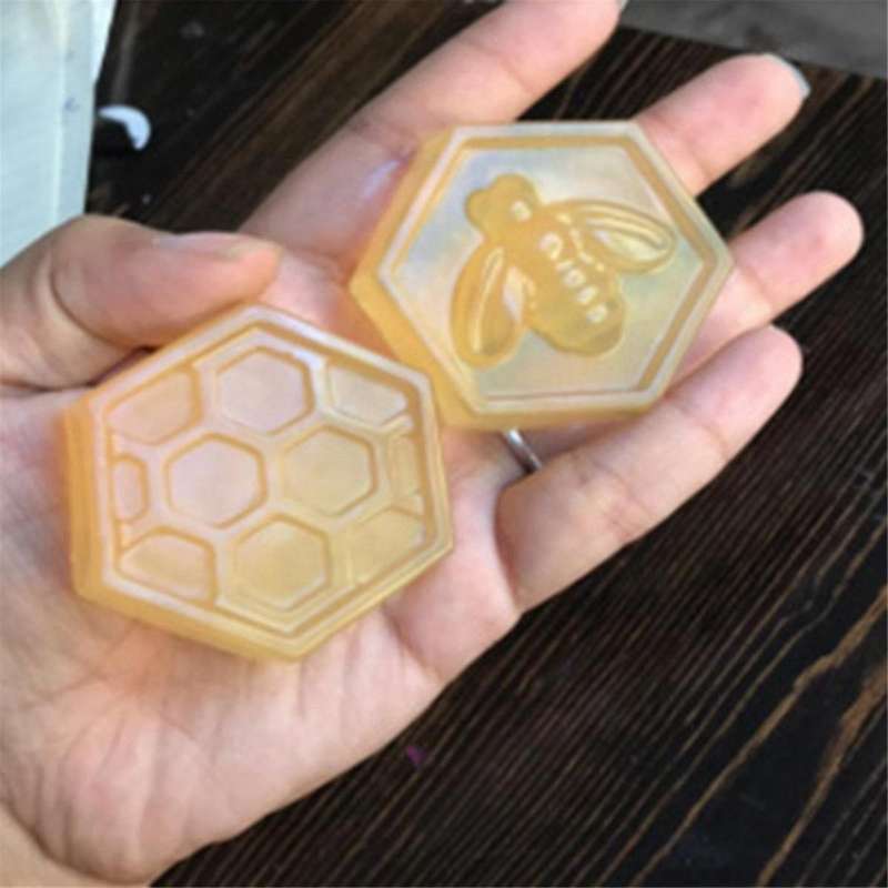 Honeycomb Silicone Soap Mold 19-hole Baking Cake Mold Bakeware for Family Or Friends Party (rose Red