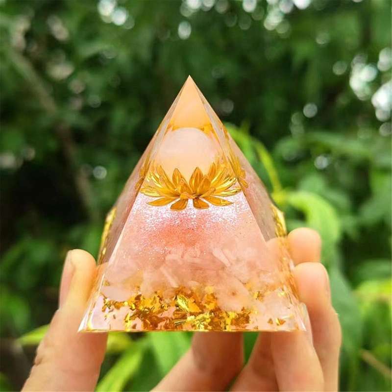 I Pyramid Ornaments CrystalEnergy Generator Orgone Pyramid for E-Energy Protection Healing Meditatio