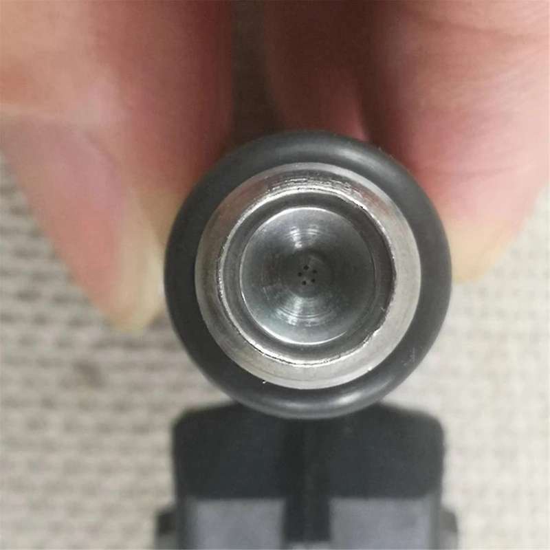 IWP048 8304275 85601870 IWP-048 Fuel Injector for Gilera 400-500 2004-2012 Motoguzzi 750 99-12