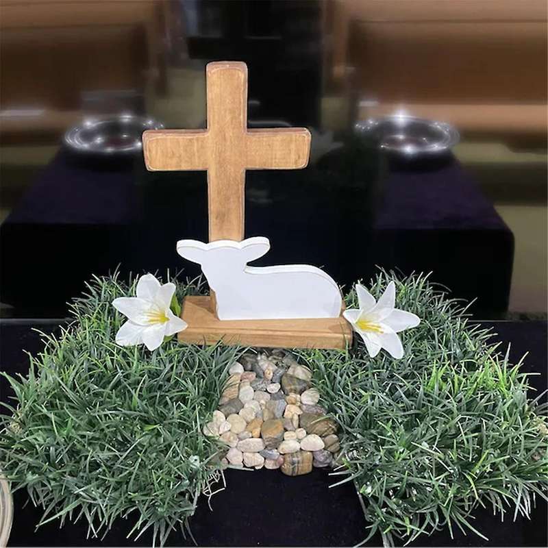 Lamb Wooden Easter Display Easter Display Lamb Christian Easter Decoration(Small)