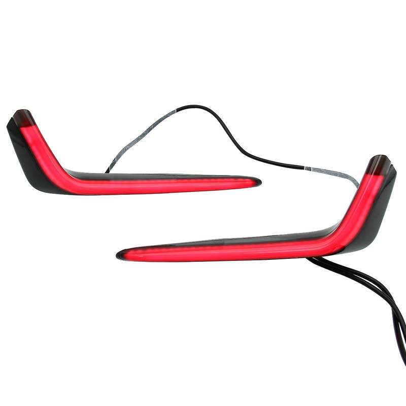 LED Rear Bumper Fog Lamp Brake Light Dynamic Turn Signal Reflector Light for Hatchback 2019-2020