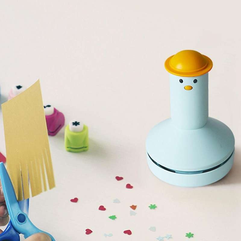 Children's Handheld Desktop Vacuum Cleaner Rechargeable Cleaner C