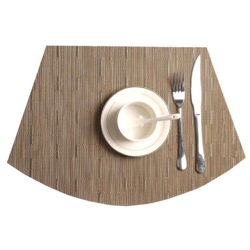 Set Of 7 Woven Vinyl Wedge Placemats with Centerpiece Round Table Mat