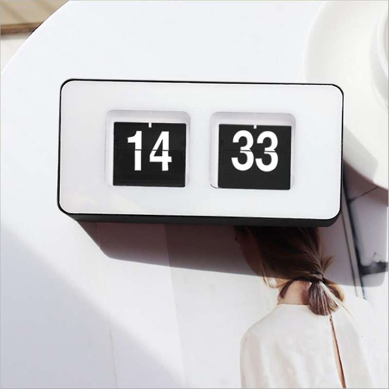 Automatic Flip Clock,digital Page Down for Family Bedroom(black,1pcs)