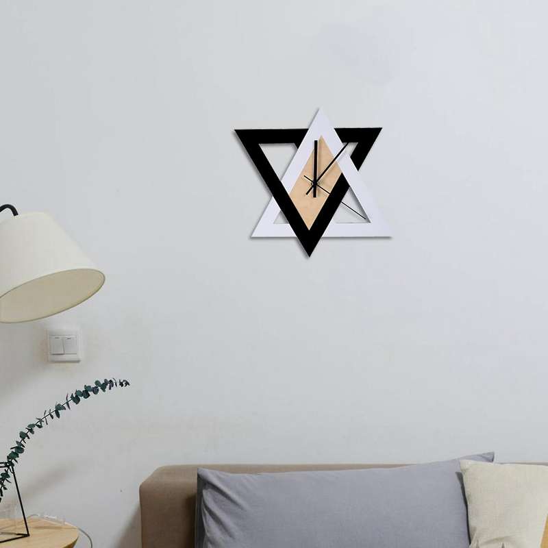 Nordic Personality Black and White Wall Clock Mute Decorative Clock
