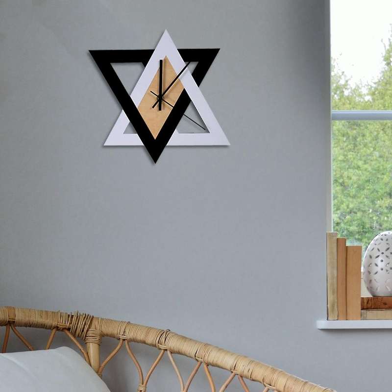 Nordic Personality Black and White Wall Clock Mute Decorative Clock